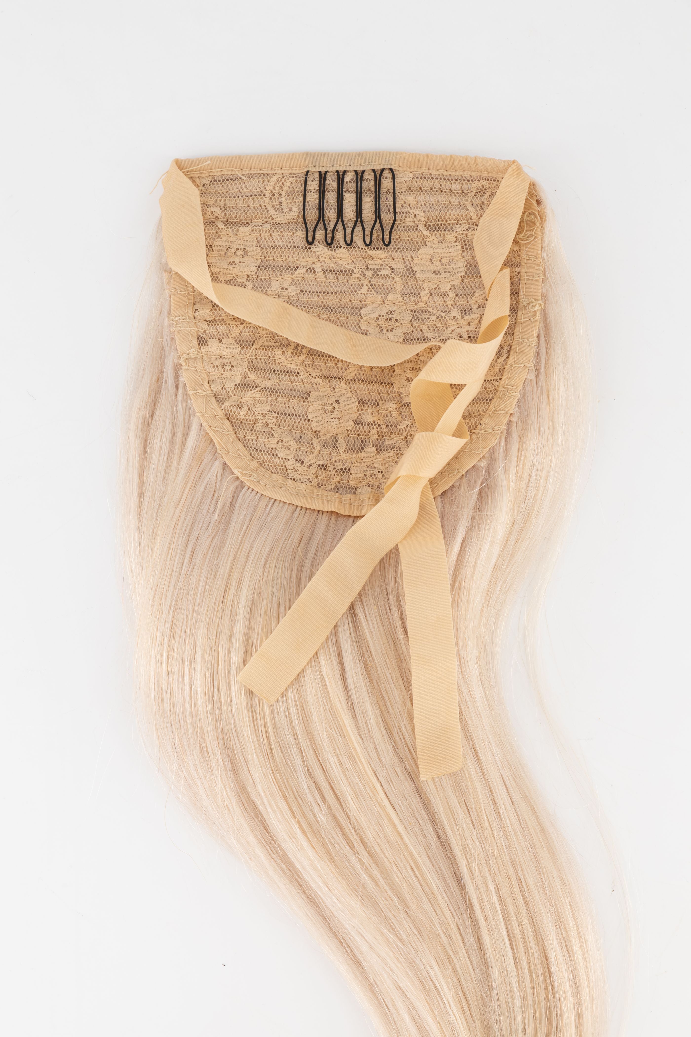 Frontrow clip-in ponytail extensions in ash blonde