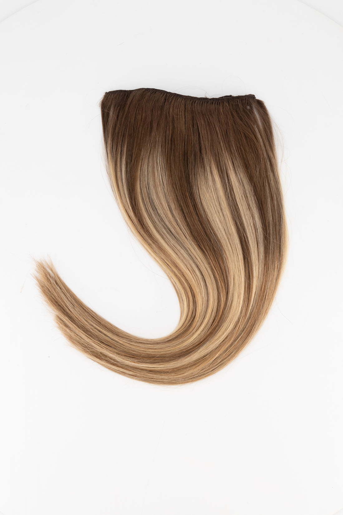 Frontrow clip in hair extensions in shade mixed toffee balayage