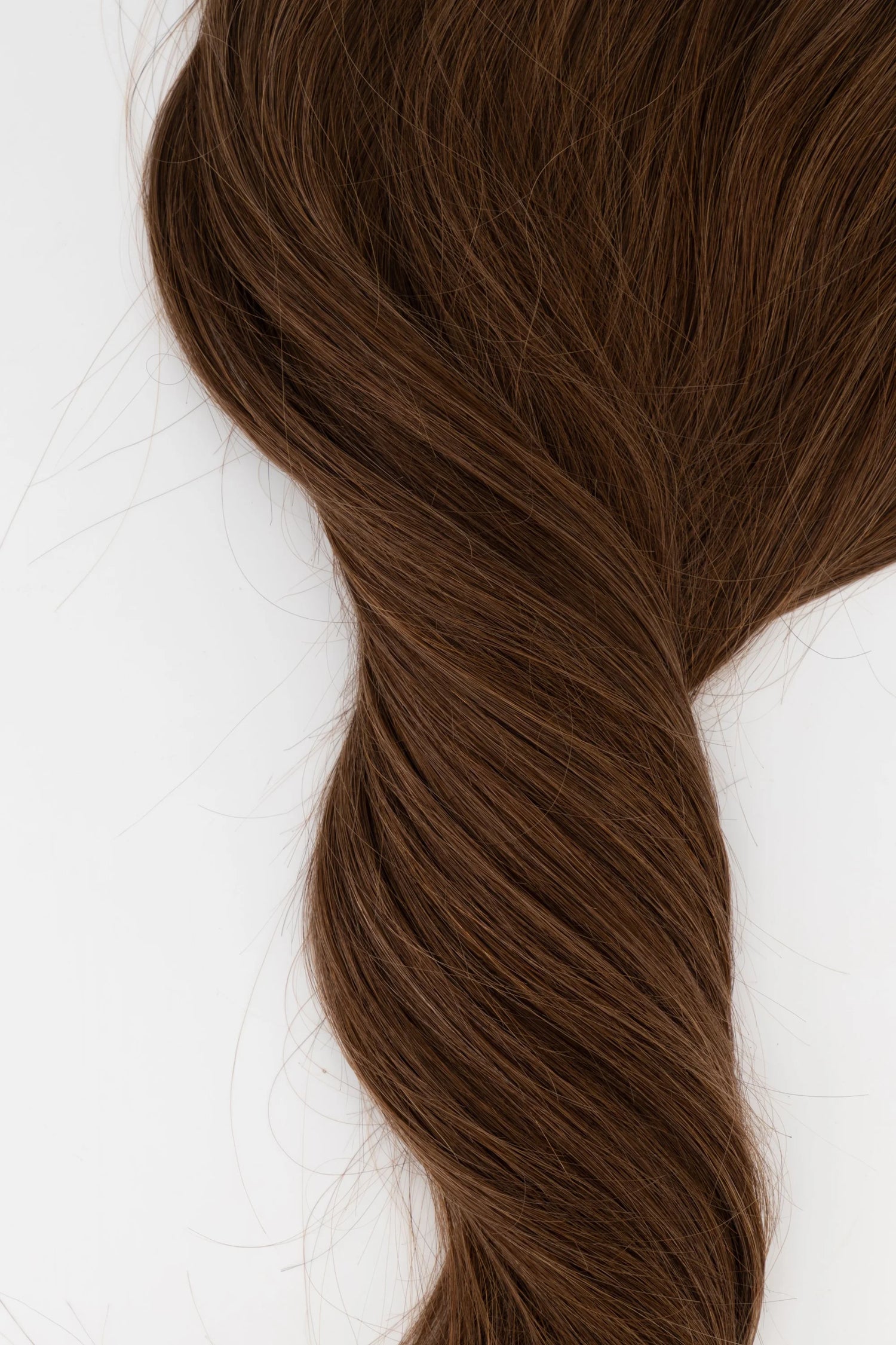 Frontrow halo hair extensions in chocolate brown