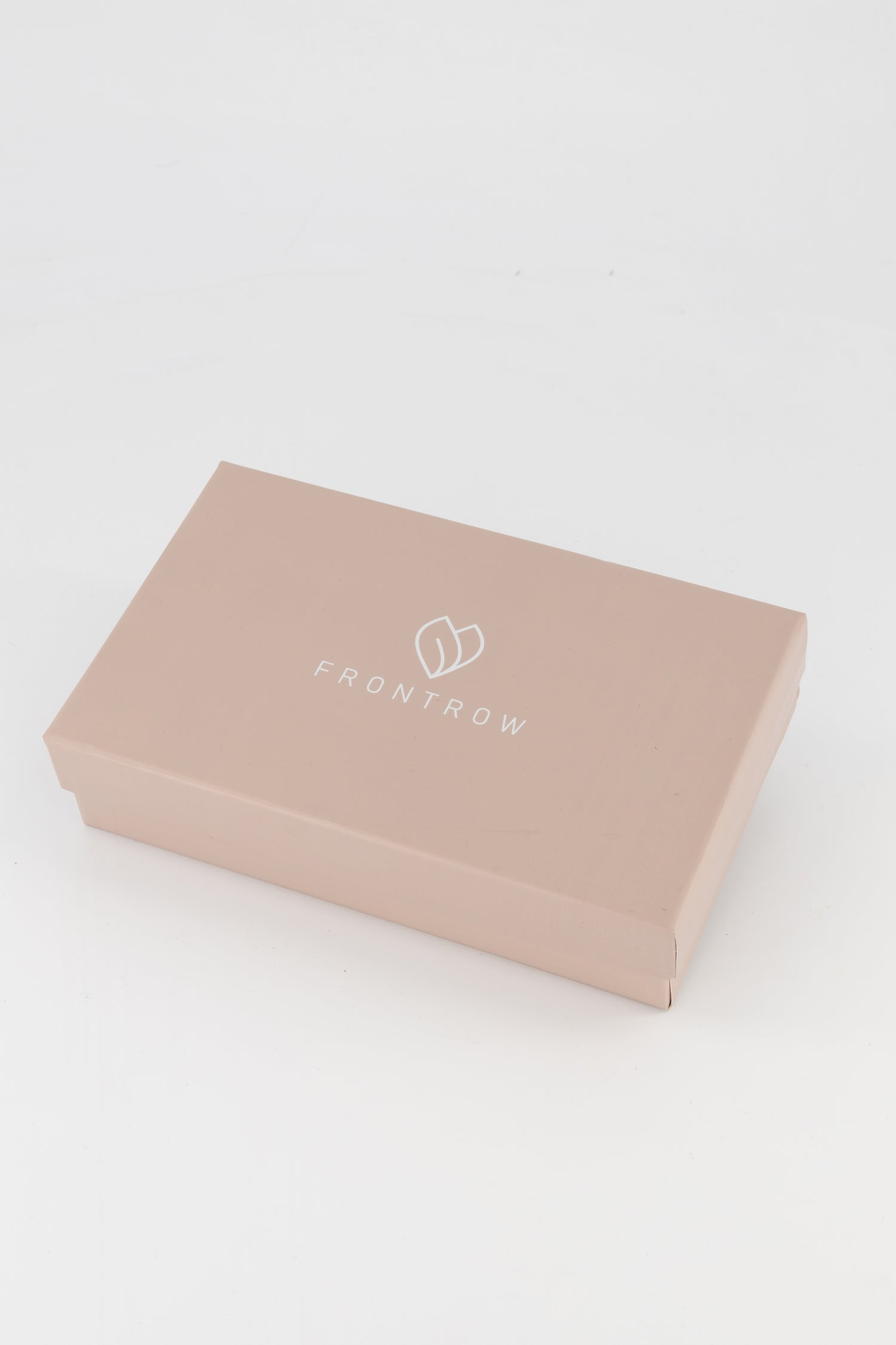 Frontrow clip-in hair extensions packaging box