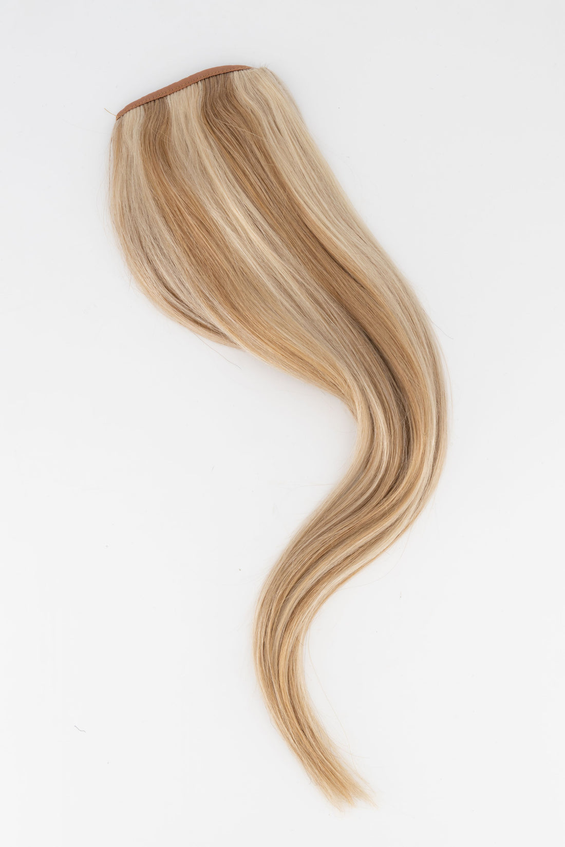Frontrow clip-in ponytail extensions in mixed blonde